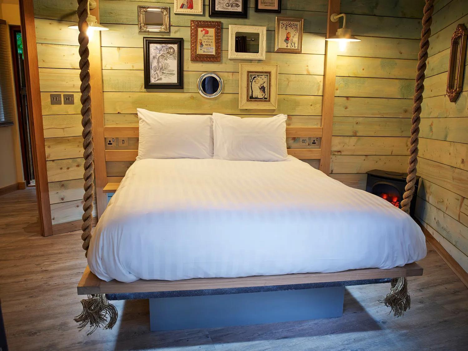 Blackwood Forest Cabins - Forest Holidays Popham Εξωτερικό φωτογραφία